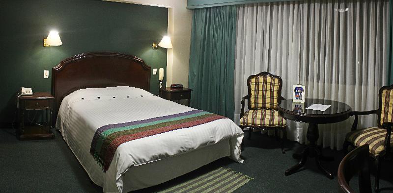 Suites Plaza Las Flores Lima Exterior foto